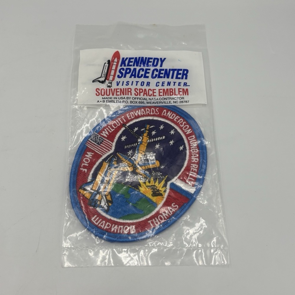 Vintage Kennedy Space Center STS 89 Space Shuttle Discovery Patch 4"